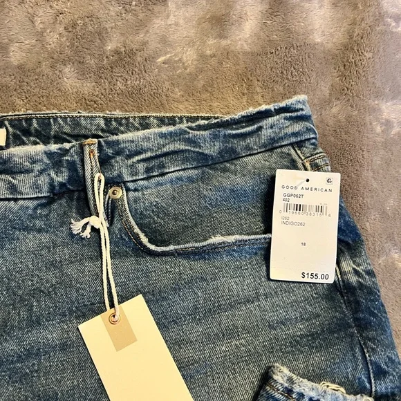 NWT Good American Skinny Jeans